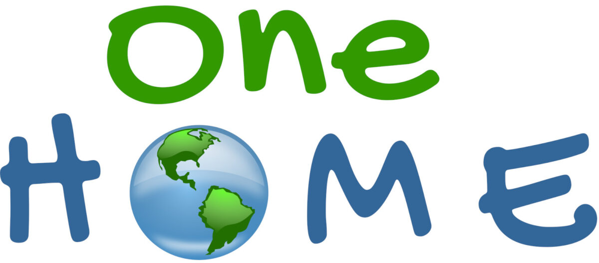 Text: "One Home" Das "o" in Home ist als Bild von der Erde dargestellt.